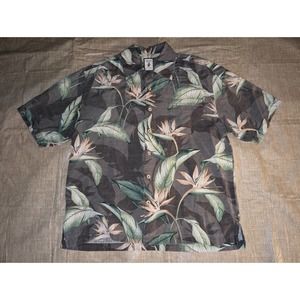 Jamaica Jaxx Men’s Medium green floral short sleeve